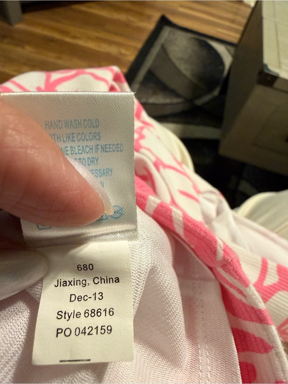Lily Pulitzer Pink White Tropical Sheath Floral Dress Small V-Neck Resort Preppy - Picture 9 of 10